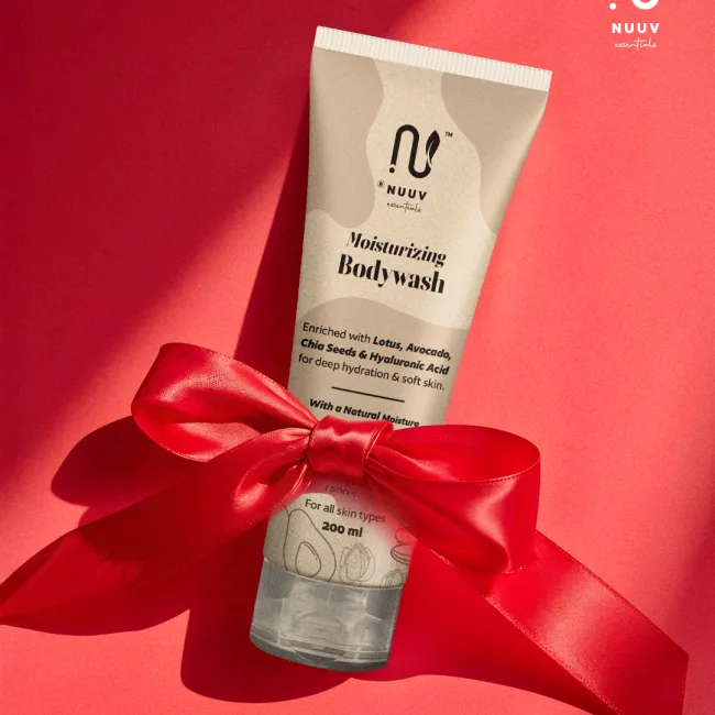 Red-Product-Mockup,-Love-theme-based